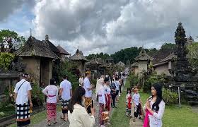 Apakah Desa Penglipuran Dekat dengan Kintamani?